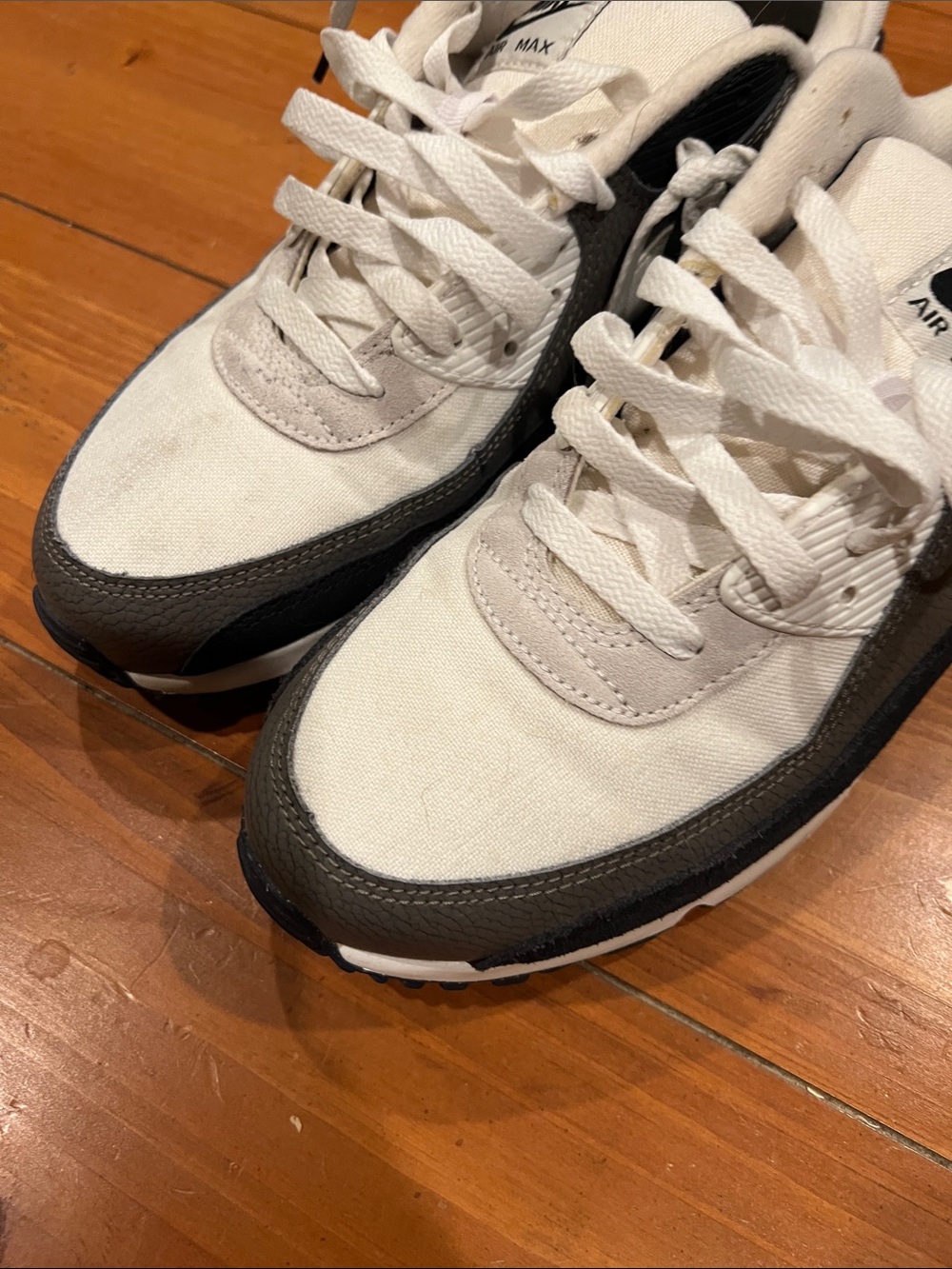 Nike Air Max Men’s Low-Top Sneakers — White and Black - Picture 2 of 5